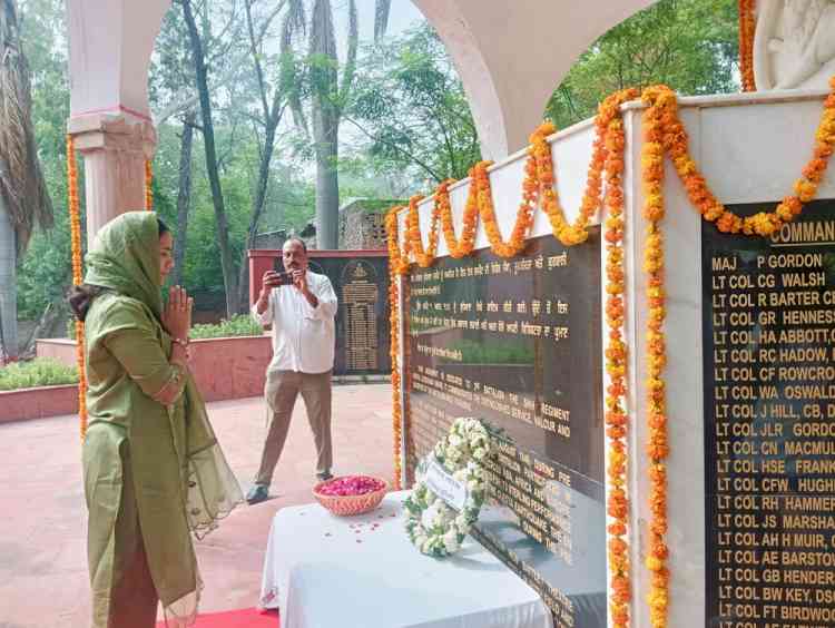 DC pays tributes to Kargil Martyrs on 25th anniversary of Vijay Diwas