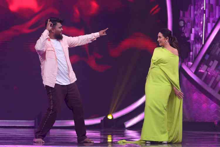 Karisma Kapoor calls contestant Dibyajyoti Naik ‘Entertainer No. 1’ on ‘India’s Best Dancer – Season 4’ 