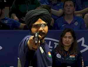 Paris Olympics: Sarabjot, Arjun fail to qualify for men's 10m Air Pistol final