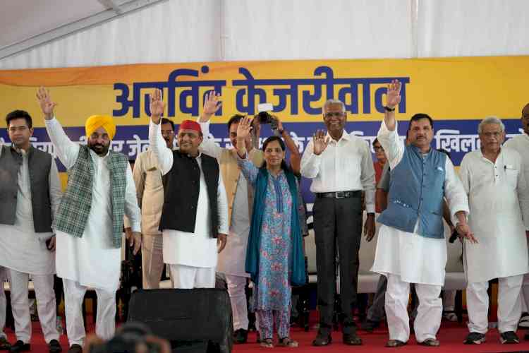 INDIA alliance protests at Jantar Mantar against CM Arvind Kejriwal's illegal arrest and tampering with his health in jail