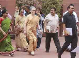 Govt has no intention to conduct Census: Sonia Gandhi