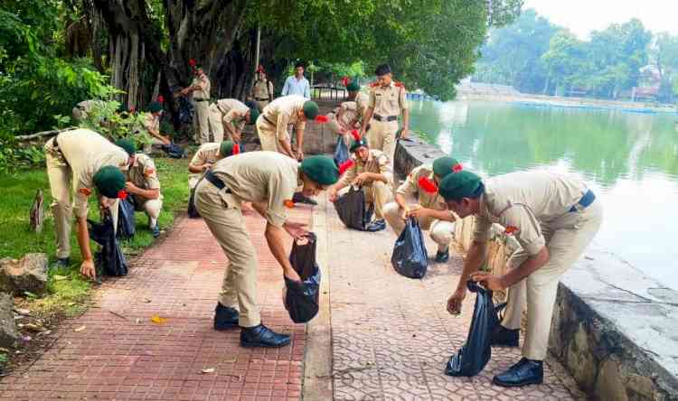 बीएमयू के एनसीसी कैडेट्स ने की तिलयार झील की सफाई