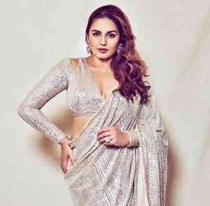 Huma Qureshi resumes shooting for ‘Bayaan' after Europe holiday