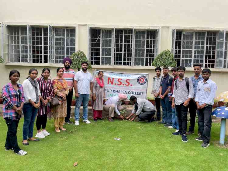 Lyallpur Khalsa College Culminates Ek Ped Maa Ke Naam Campaign