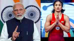 Paris Olympics: PM Modi dials IOA chief after Vinesh's setback