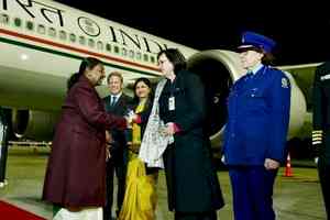 President Murmu arrives in New Zealand on second leg of three-nation visit