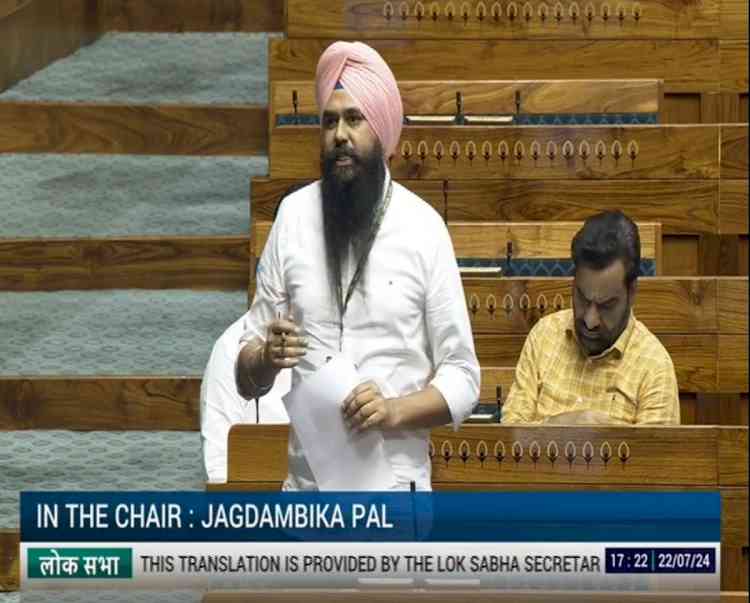 MP Malwinder Kang Demands Increase in International Flights from Shaheed Bhagat Singh International Airport, Mohali