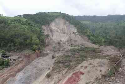 Landslides shut Manali highway near Pandoh in Himachal