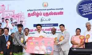 Stalin inaugurates 'Tamil Puthalvan’ scheme to provide Rs1,000 monthly aid to college boys 