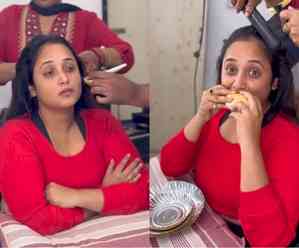 Rani Chatterjee relishes 'Vada Pav' as she arrives in Mumbai for new project