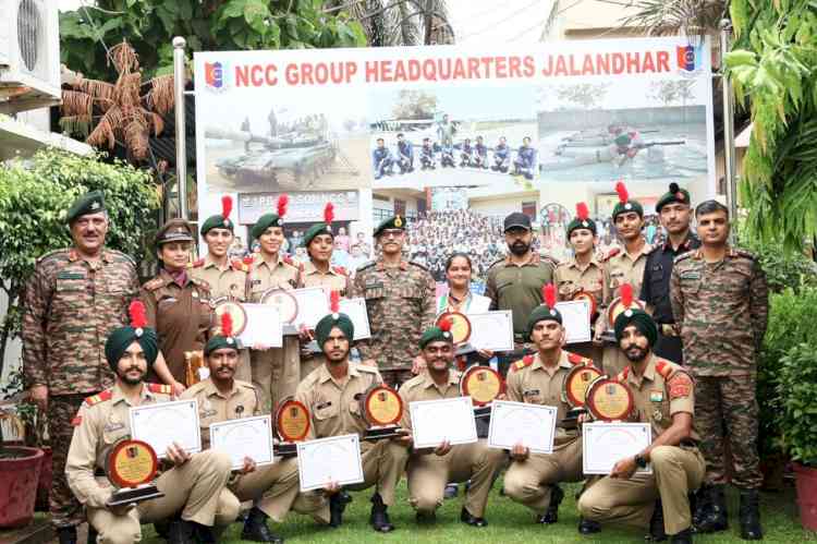 NCC Group Commander felicitated RDC participant Cadets  