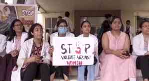 Kolkata rape-murder case: Protesting Indore doctors demand capital punishment for culprits