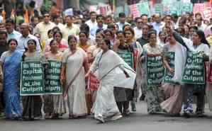 Mamata threatens to protest in Delhi if CBI fails to crack RG Kar case by Aug 18