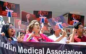 Kolkata horror: Demand for central protection act for doctors grows