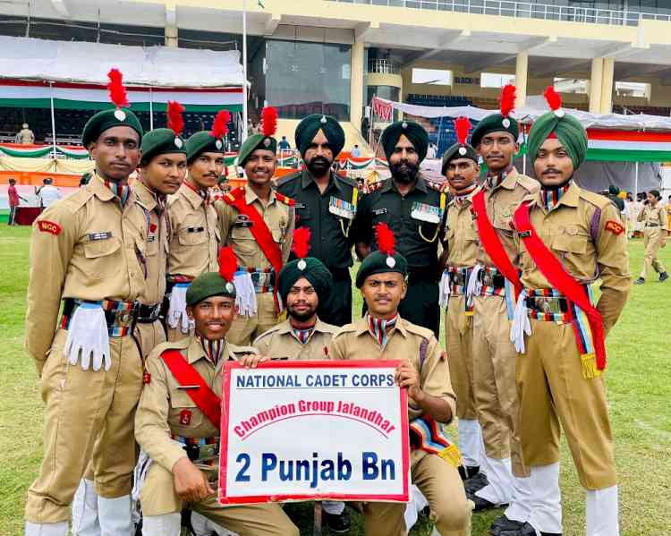 NCC cadets of Lyallpur Khalsa College participated in state level independence parade