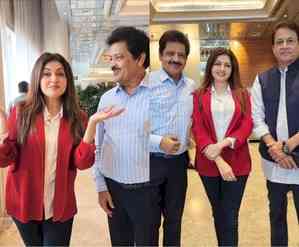 Bhagyashree croons this special song with Udit Narayan