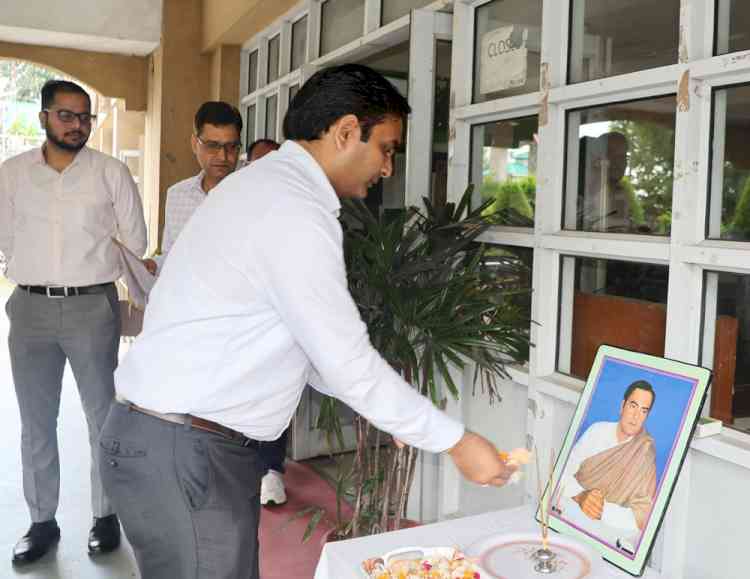 Kangra District Commemorates Rajiv Gandhi's Birth Anniversary with Sadbhavana Day Oath