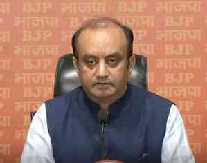 Cong slams BJP on lateral entry issue, Sudhanshu Trivedi hits back