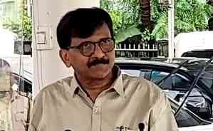 There was pressure on Badlapur police not to file sexual abuse case: Sanjay Raut