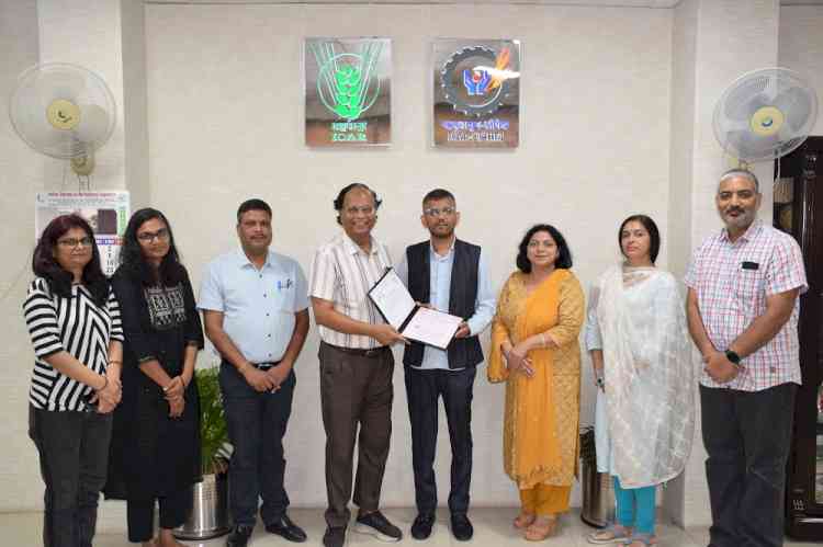 ICAR-CIPHET Ludhiana Licenses Innovative Technology for Hesperidin Extraction from Kinnows to BNK Foods, Uttarakhand