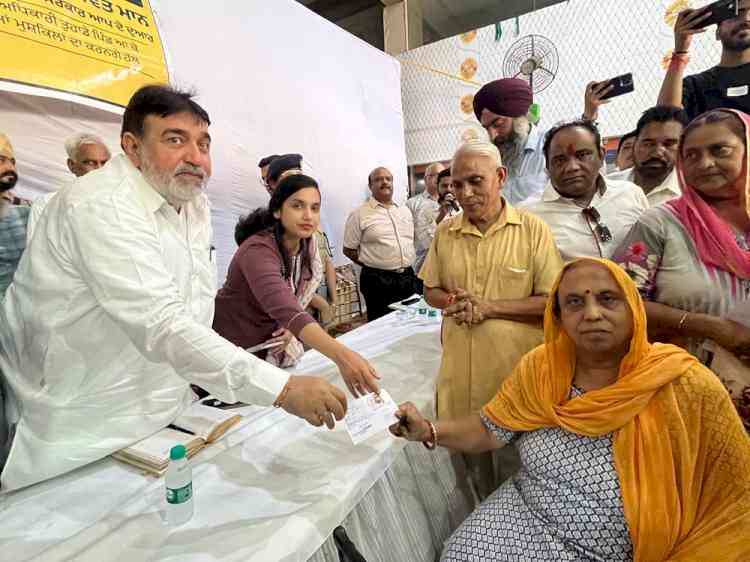 MLA and DC redress people’s grievances during ‘Sarkar Tuhade Dwar’ camp