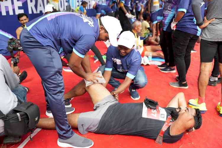 CARE Hospitals provides medical services for Hyderabad Marathon Runners