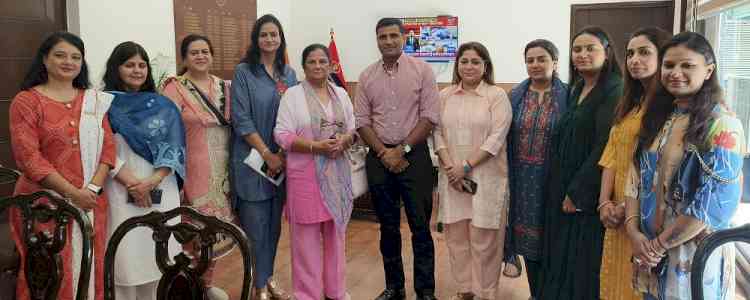 Delegation of Woman Entrepreneurs held crucial meeting with Police Commissioner 