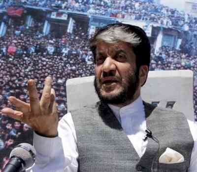 Delhi court orders release of separatist leader Shabir Shah