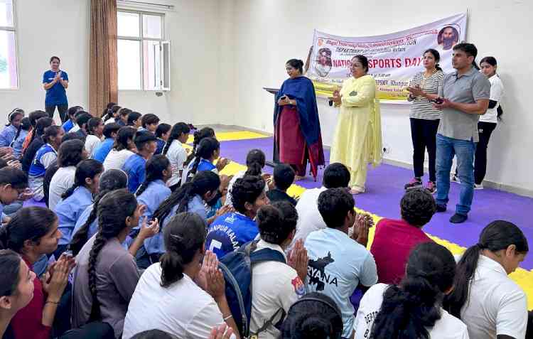 शारीरिक एवं मानसिक रूप से स्वस्थ रहने के लिए खेल अत्यंत आवश्यकः कुलपति प्रो. सुदेश