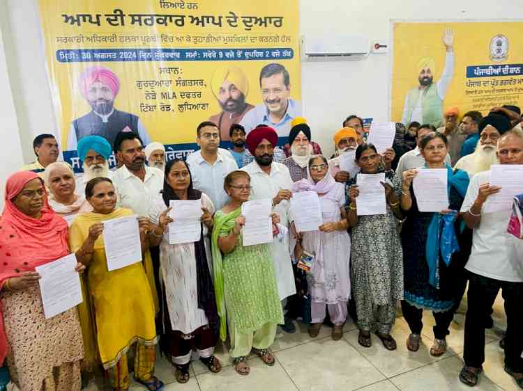 MLA Daljit Singh Grewal redresses people’s grievances during ‘Sarkar Tuhade Dwar’ camp