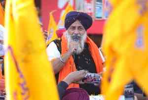 Indicted for 'religious misconduct', Sukhbir Badal to soon appear before Akal Takht