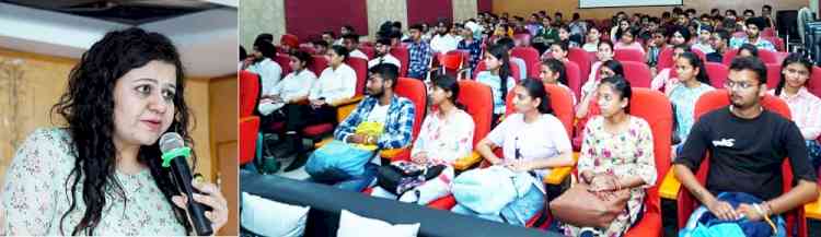 Seminar on Goal Setting and Resume Writing held in Doaba College 