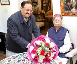 BJP chief Nadda goes to L. K. Advani's house to renew his BJP membership