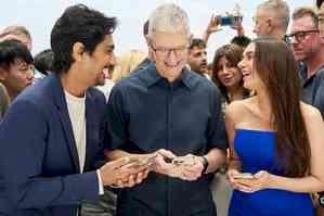 Aditi Rao Hydari, beau Siddharth meet ‘kindest, most venerable’ Tim Cook