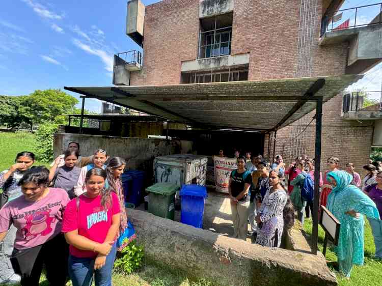 Demonstration of Kitchen Waste Composting at Home Science College