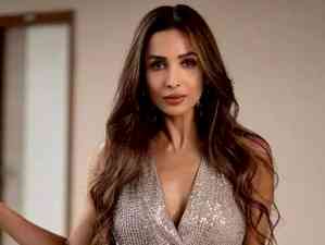 Malaika shares statement after father’s demise, requests privacy