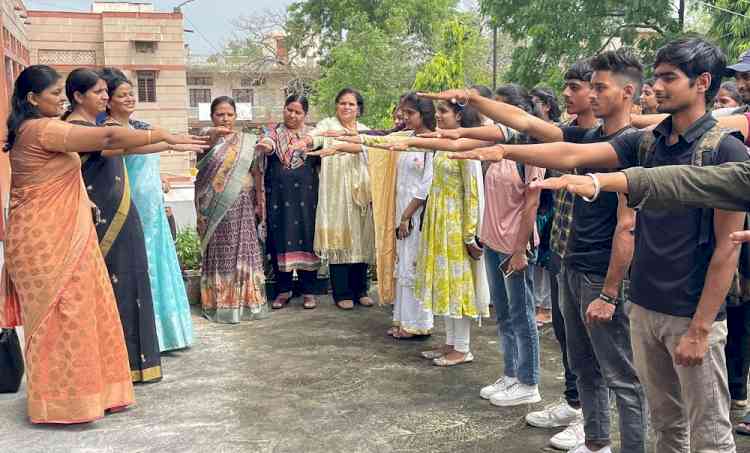 स्वीप अभियान के तहत निरंतर मतदाताओं को मतदान के प्रति किया जा रहा है प्रोत्साहित