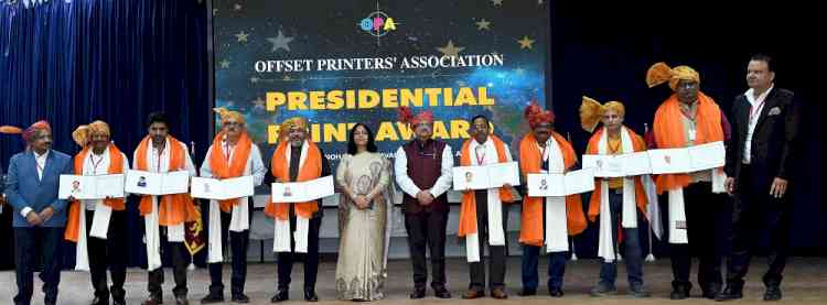 Prestigious ‘Presidential Print Award’ presented to eight Presidents at International Conference in Ayodhya