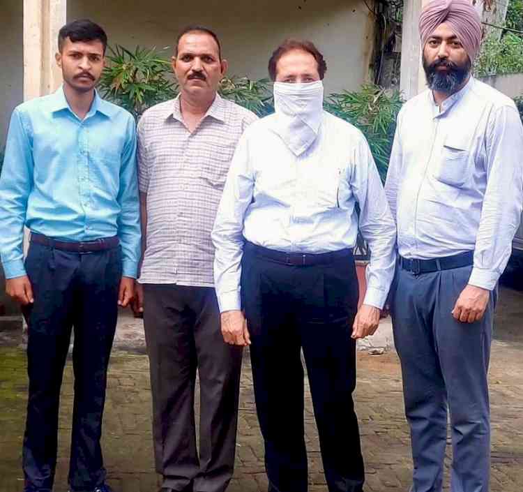 Vigilance Bureau arrests Anurag Batra, an accomplice of deputy director RK Singla accused in food grains scam 