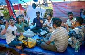 Facilities, arrangements withdrawn at junior doctors’ protest venue in Kolkata