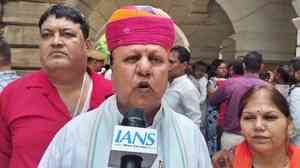 Threats to LoP Rahul: Congress workers stage protest in Ajmer