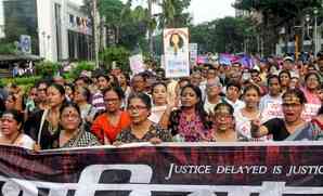 RG Kar Tragedy:  Junior doctors' sit-in lifted officially after rally to CBI office