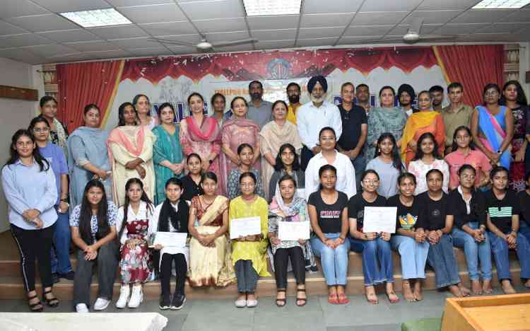 English Literary Society of Lyallpur Khalsa College celebrates Literary Programme on theme 'Eccentric English Teacher'