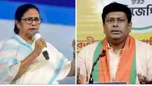 War of words between ruling, oppn parties over Bengal flood situation continues 