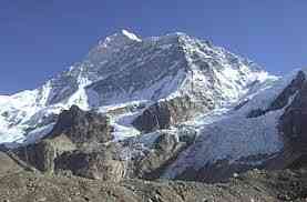 410 climbers allowed to scale 16 mountains in Nepal