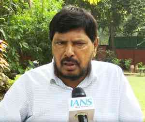 'Cops acted in self-defence': Ramdas Athawale slams Opposition for stoking row over Badlapur incident