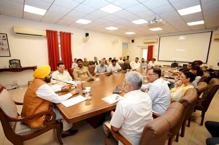 CM reviews arrangement for paddy procurement in state 