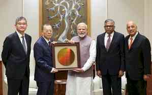 PM Modi meets Tata Sons, Taiwan's PSMC leaders as they build Rs 91,000 cr chip facility in India