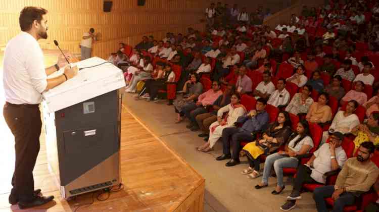 स्वीप अभियान के तहत डीसी के निर्देशानुसार मतदाता जागरूकता गतिविधियां लगातार जारी