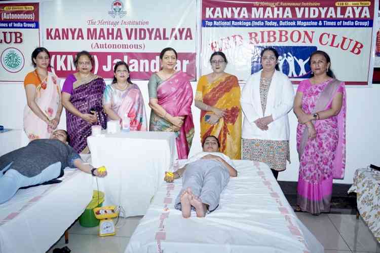 KMV organises blood donation camp to commemorate National Voluntary Blood Donation Day